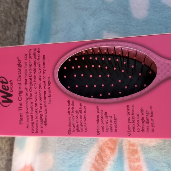 🆕📢 Just In.....Hello Kitty Wet Brush Detangler - Picture 5 of 7
